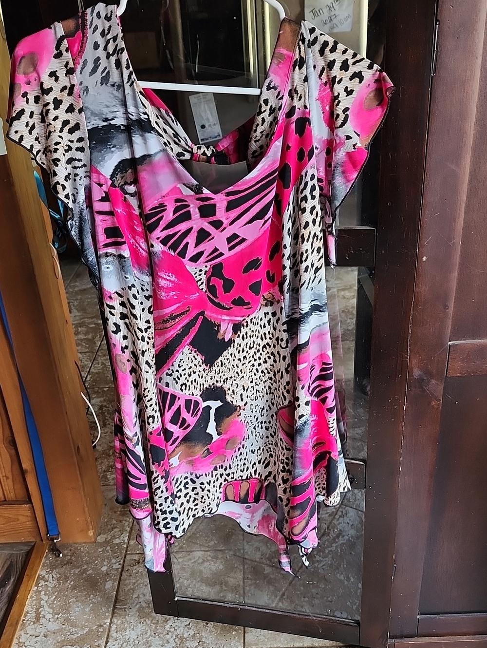 Bali Hot Pink, Black & Cream Animal-Print Flutter Sleeve Blouse